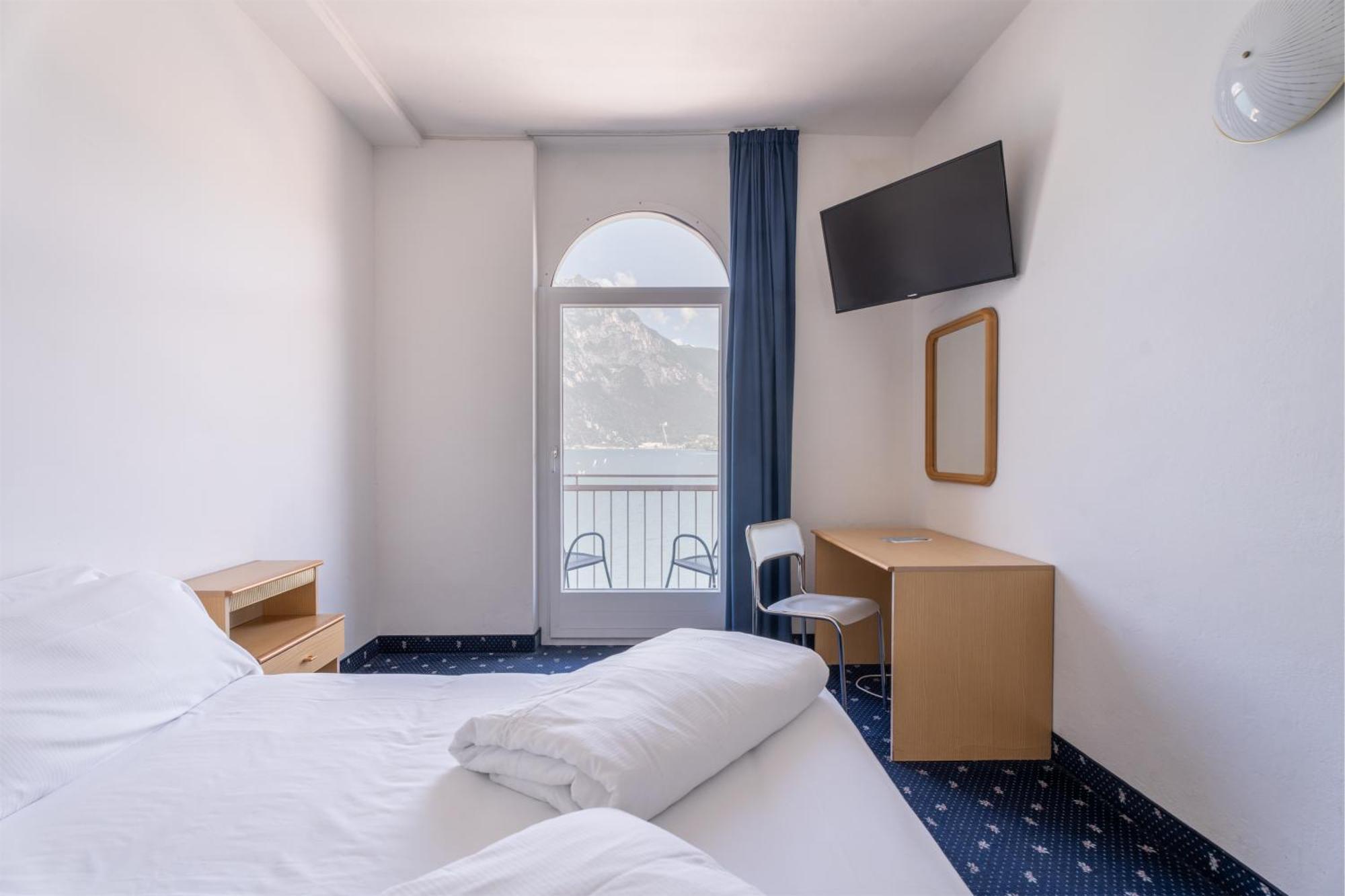 Lake Hotel Ifigenia Torbole Sul Garda Exterior foto
